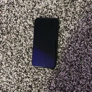 black iphone 11